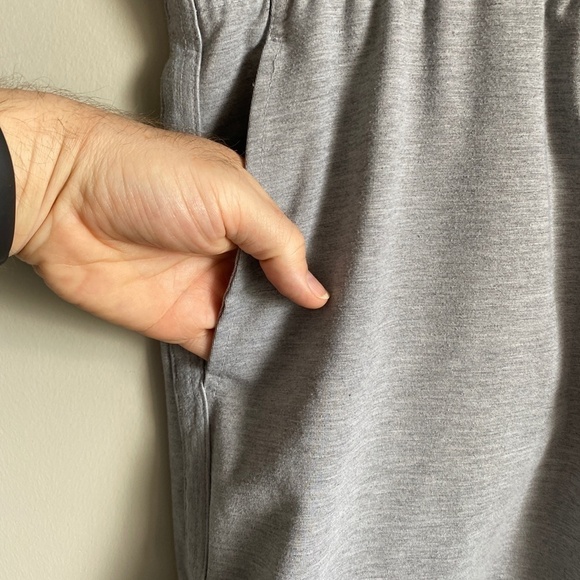 Headrush Fortune Favours The Brave Men's Gray Athletic Gym Shorts Size 2XL - Picture 4 of 14